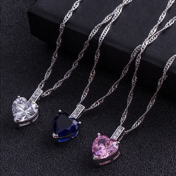 New Silver Heart Beautiful  Sapphire Necklace New - Picture 8 of 8